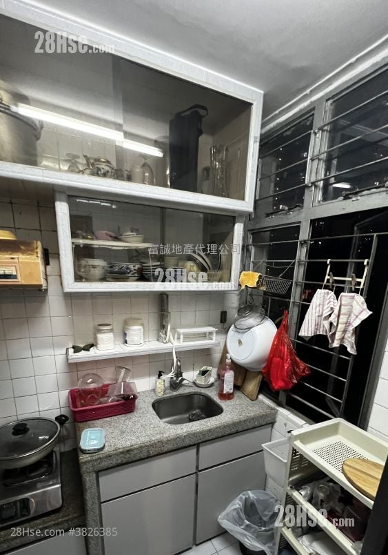 凤德邨 售盘 3 房 , 1 浴室 598 平方尺