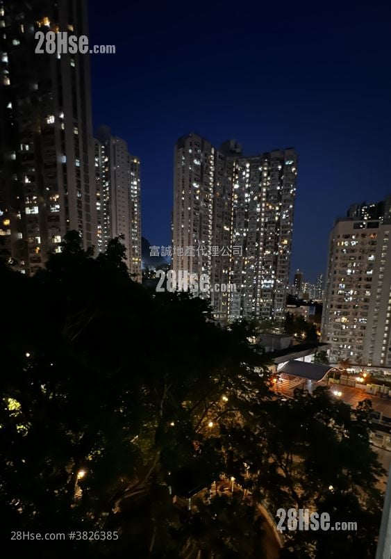 凤德邨 售盘 3 房 , 1 浴室 598 平方尺