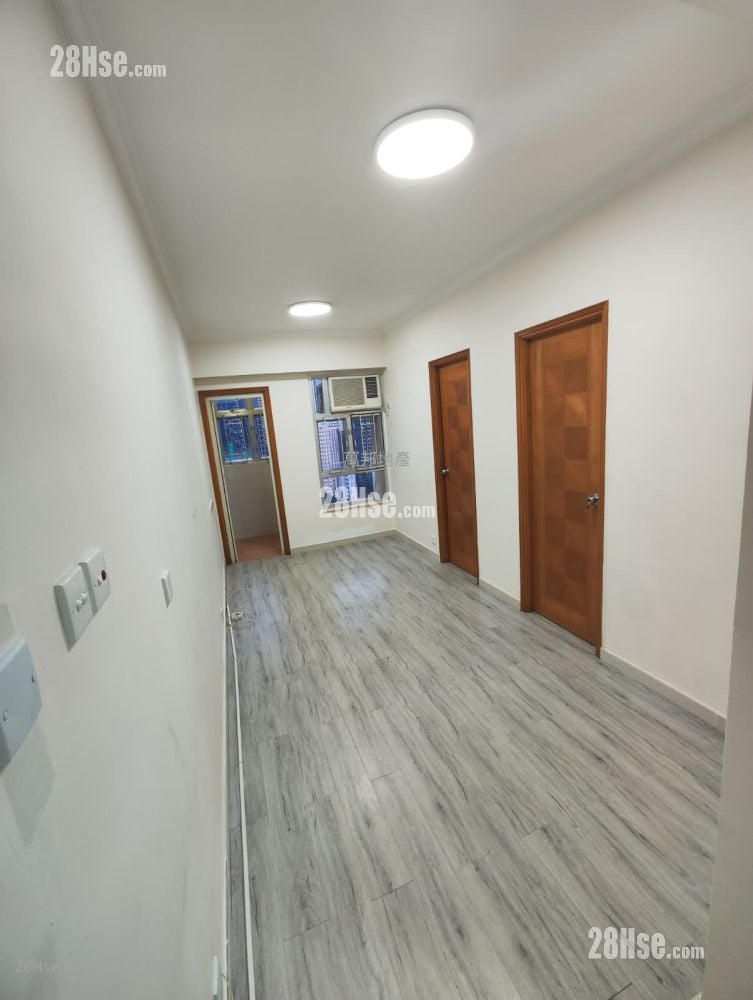 銀豐大廈 租盤 2 房 , 1 浴室 382 平方呎