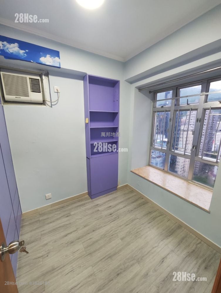 銀豐大廈 租盤 2 房 , 1 浴室 382 平方呎