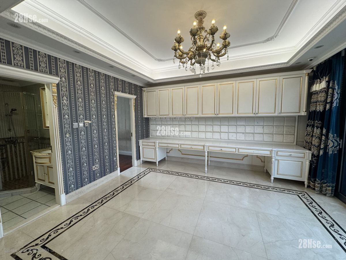 Double Haven Sell 4 Bedrooms 2,250 ft²