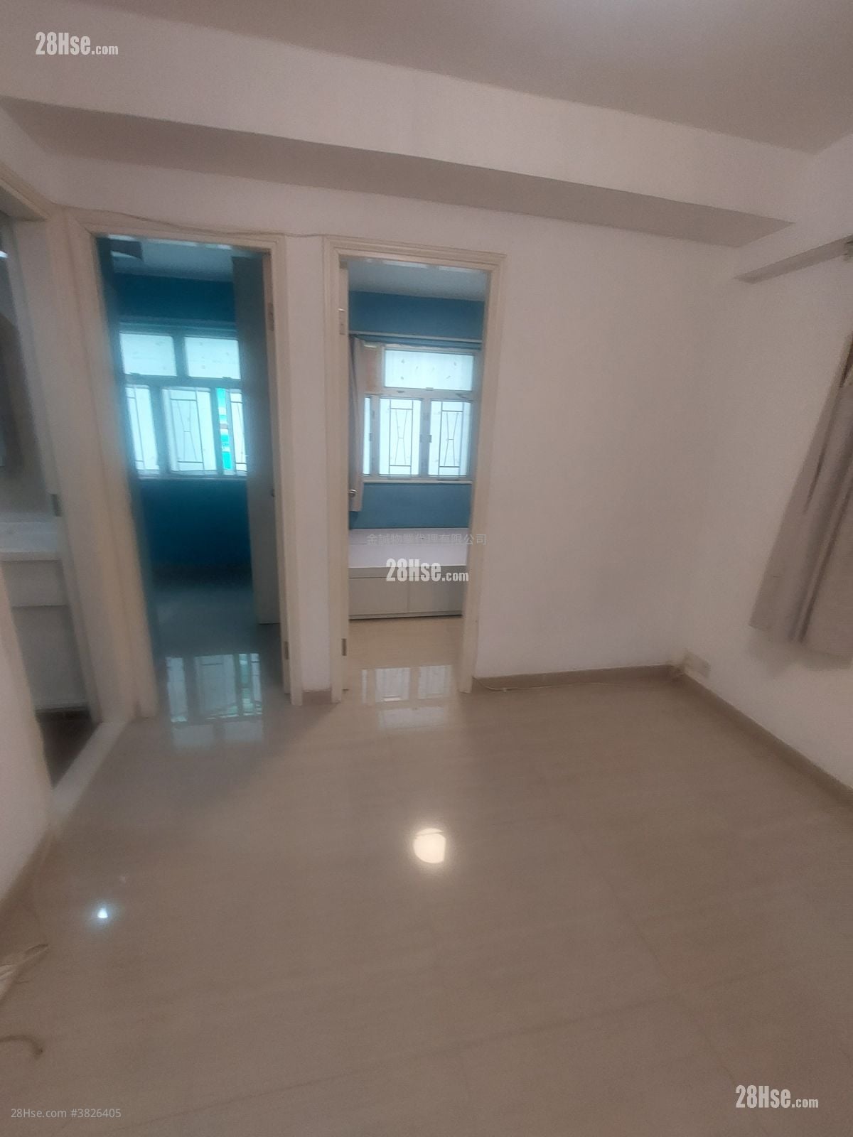 Midland Centre Sell 2 Bedrooms , 1 Bathroom 285 ft²