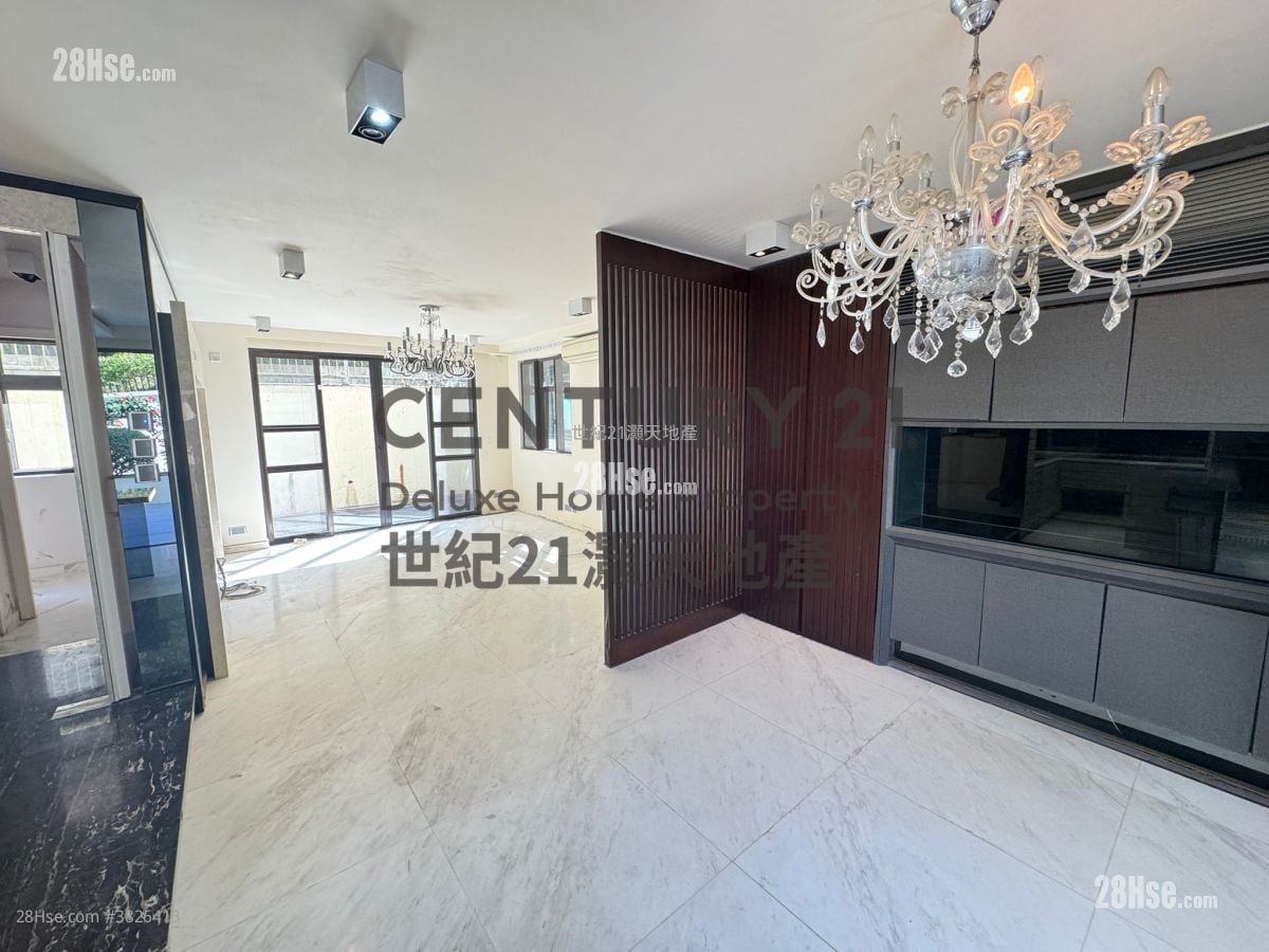 伟东 雍宜山庄 售盘 5+ 房 , 4 浴室 2,100 平方尺