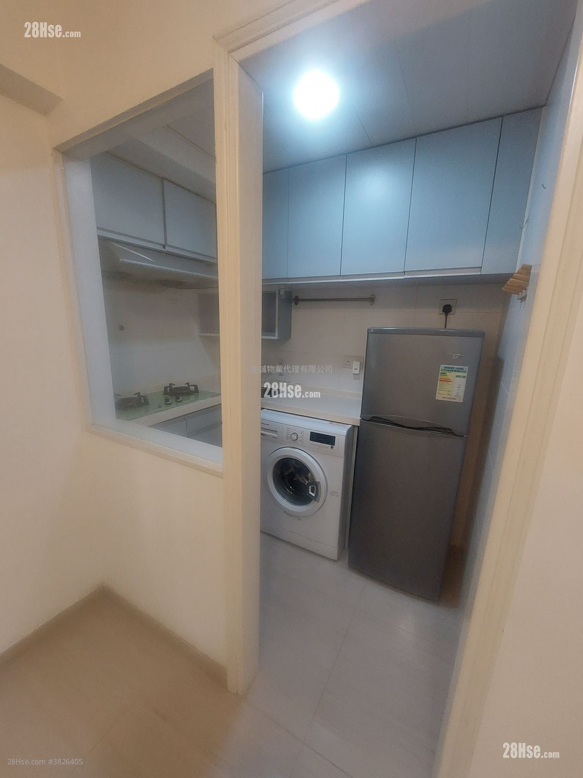 Midland Centre Sell 2 Bedrooms , 1 Bathroom 285 ft²