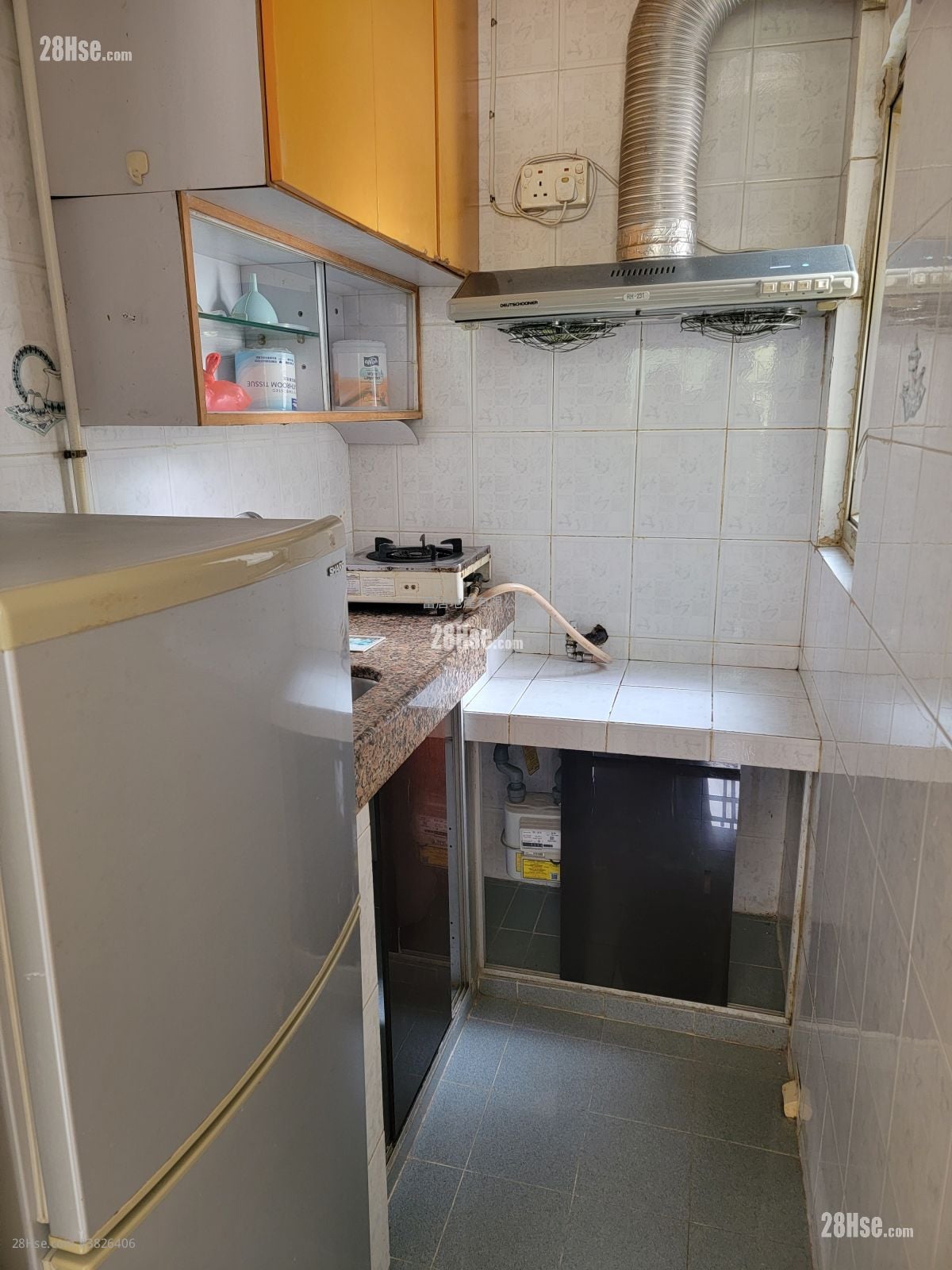 康辉大厦 售盘 2 房 , 1 浴室 271 平方尺