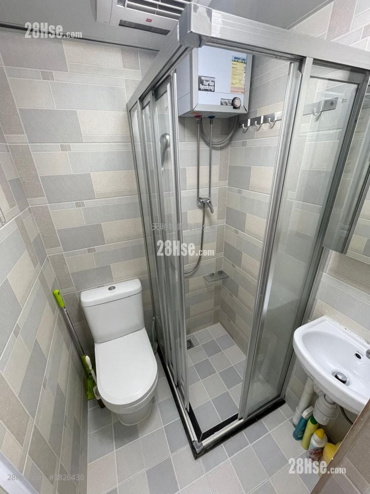 鴻業大廈 租盤 開放式間隔 , 1 浴室 180 平方呎