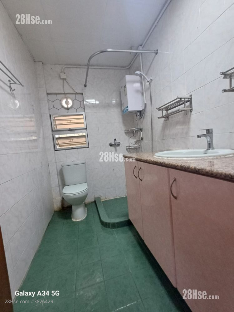 白田新村 租盤 2 房 , 1 浴室 350 平方呎