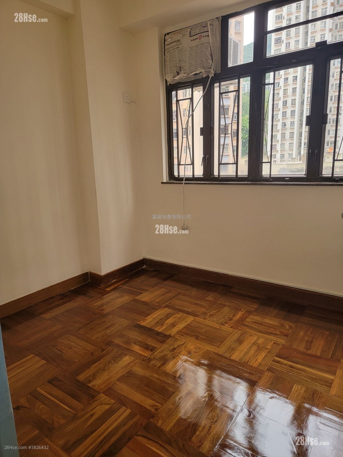 霭华大厦 售盘 2 房 , 1 浴室 321 平方尺