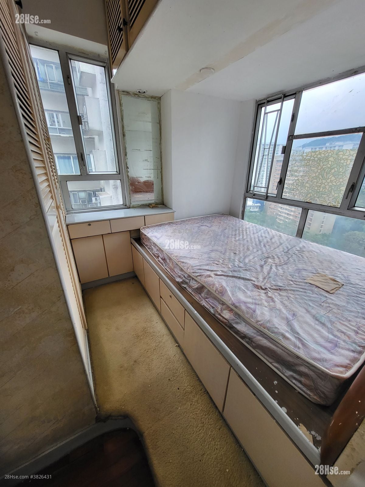 睡房 1: 金狮花园 售盘 1 房 , 1 浴室 270 平方尺