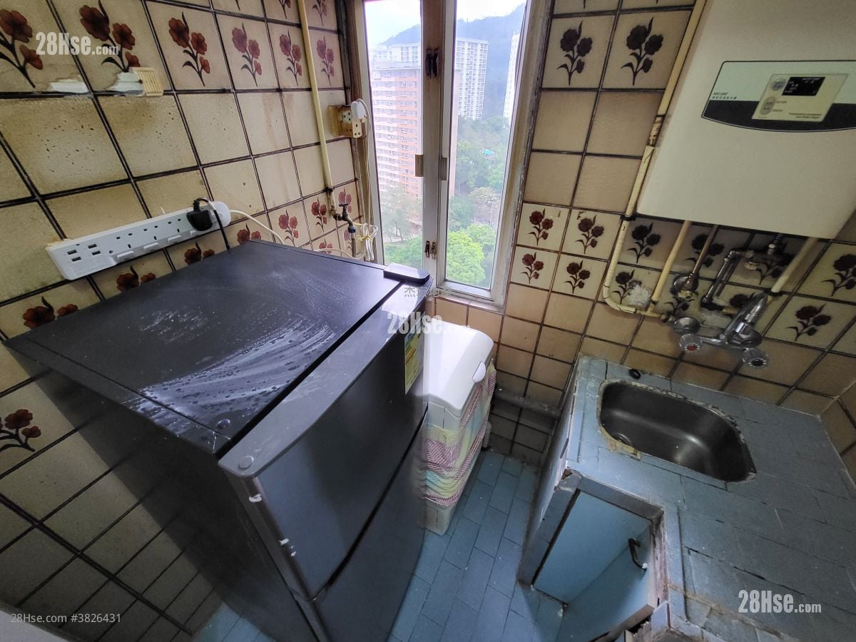 厨房: 金狮花园 售盘 1 房 , 1 浴室 270 平方尺