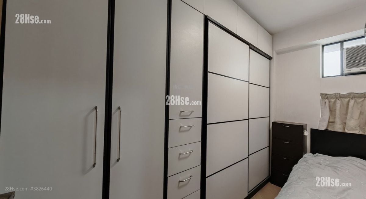 康怡花園 售盤 2 房 , 1 浴室 466 平方呎