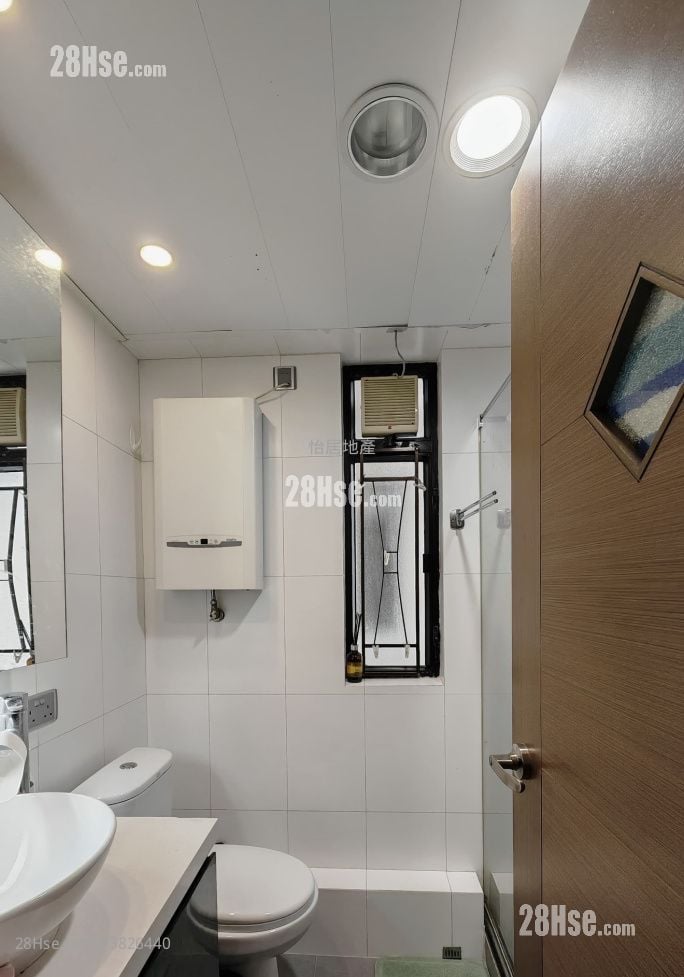 康怡花園 售盤 2 房 , 1 浴室 466 平方呎