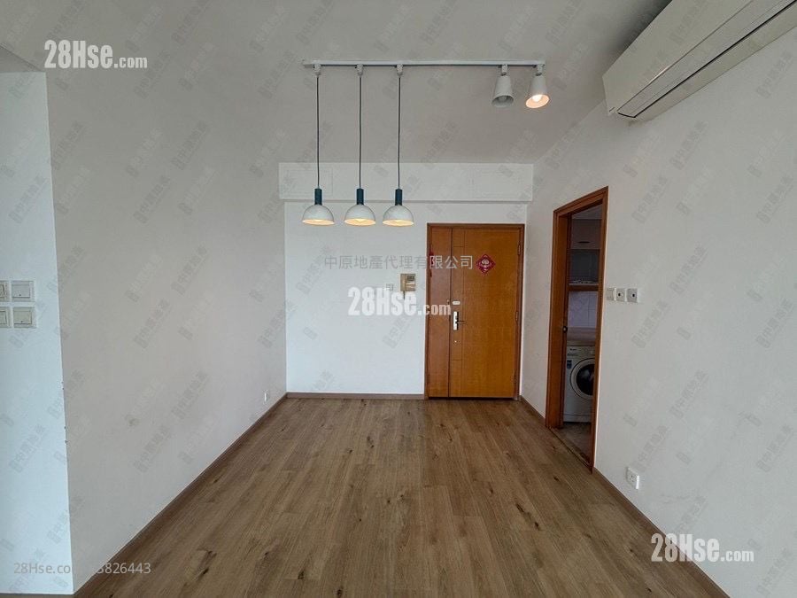 The Bloomsville Sell 3 Bedrooms , 2 Bathrooms 704 ft²