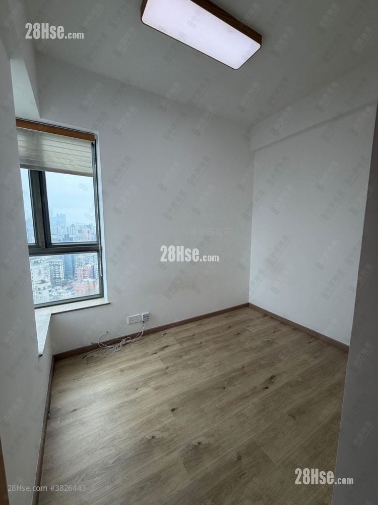 The Bloomsville Sell 3 Bedrooms , 2 Bathrooms 704 ft²