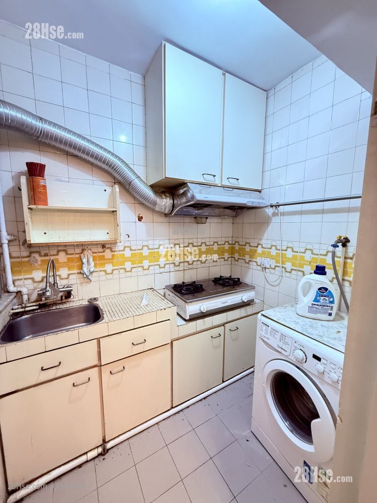 紅磡灣中心 租盤 2 房 , 1 浴室 411 平方呎