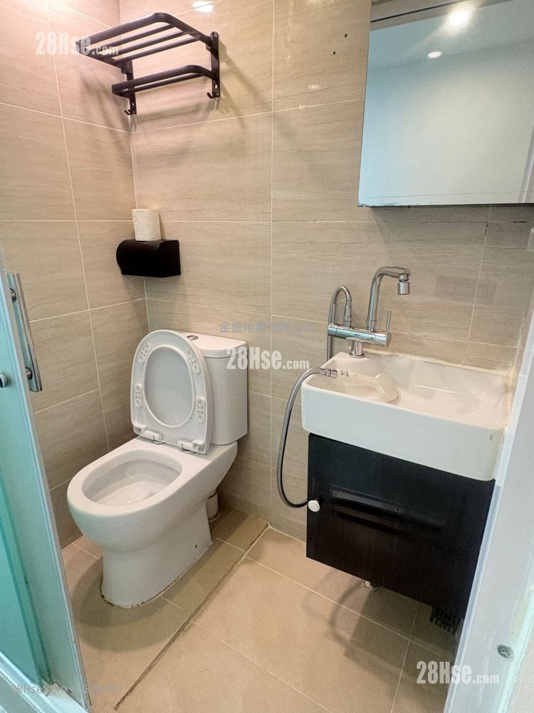 美輪大廈 租盤 1 房 , 1 浴室 160 平方呎