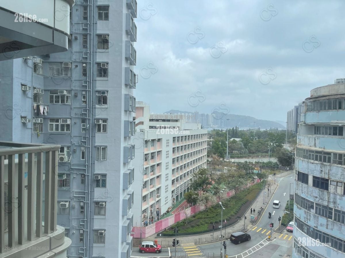 Finnie 租盤 2 房 , 1 浴室 364 平方呎