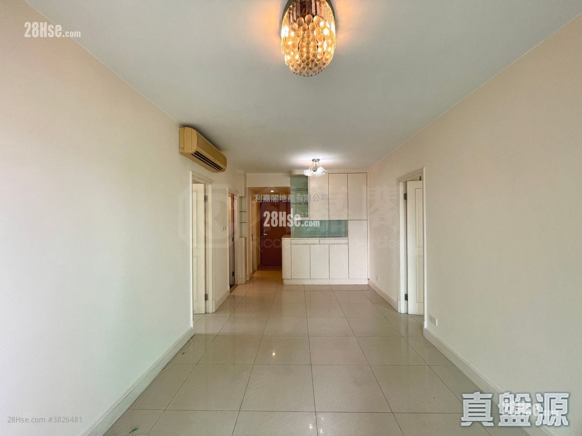 Metro Town Sell 3 Bedrooms , 1 Bathroom 594 ft²