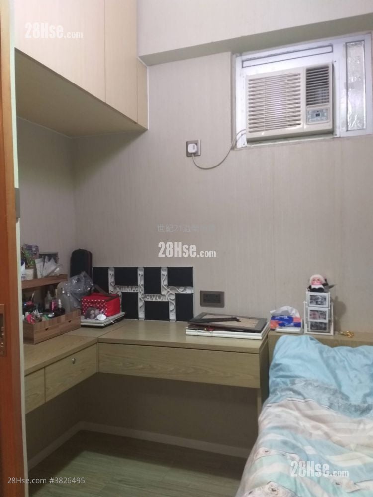 康华大厦 售盘 2 房 , 1 浴室 325 平方尺