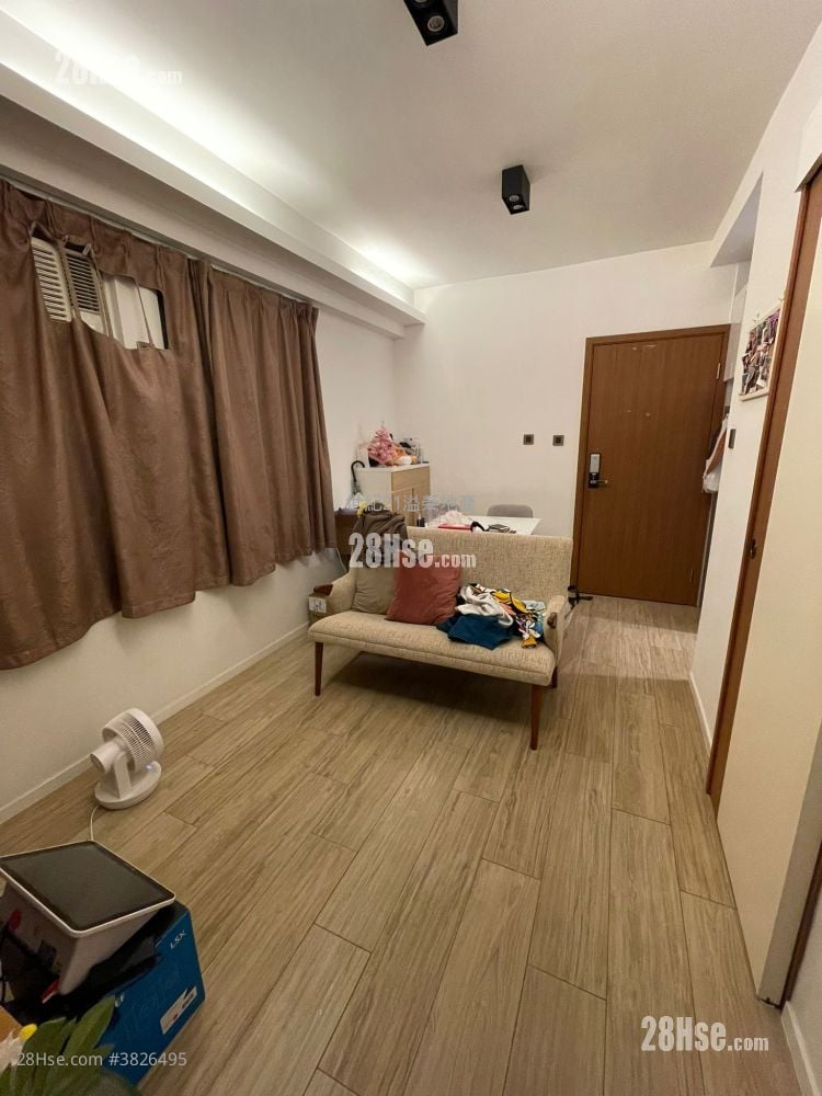 康华大厦 售盘 2 房 , 1 浴室 325 平方尺