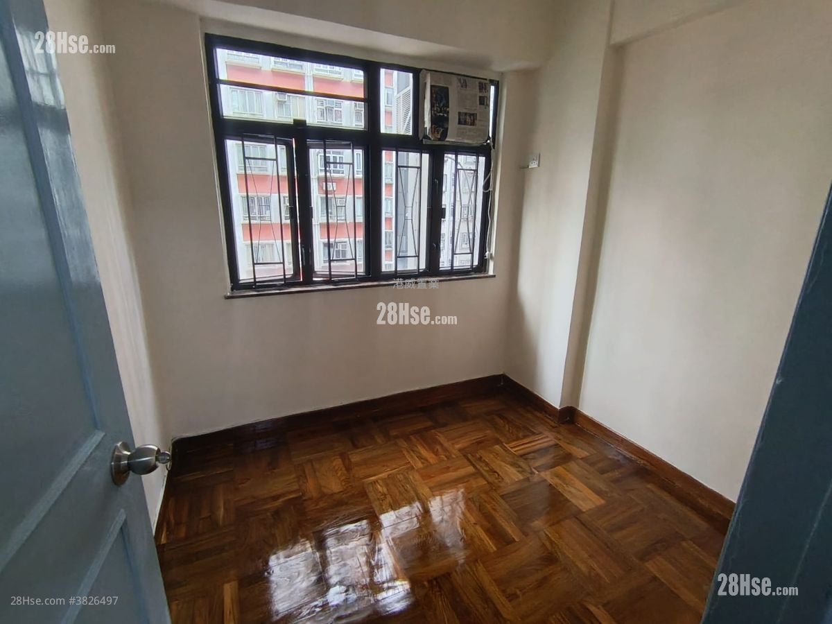 霭华大厦 售盘 2 房 , 1 浴室 321 平方尺