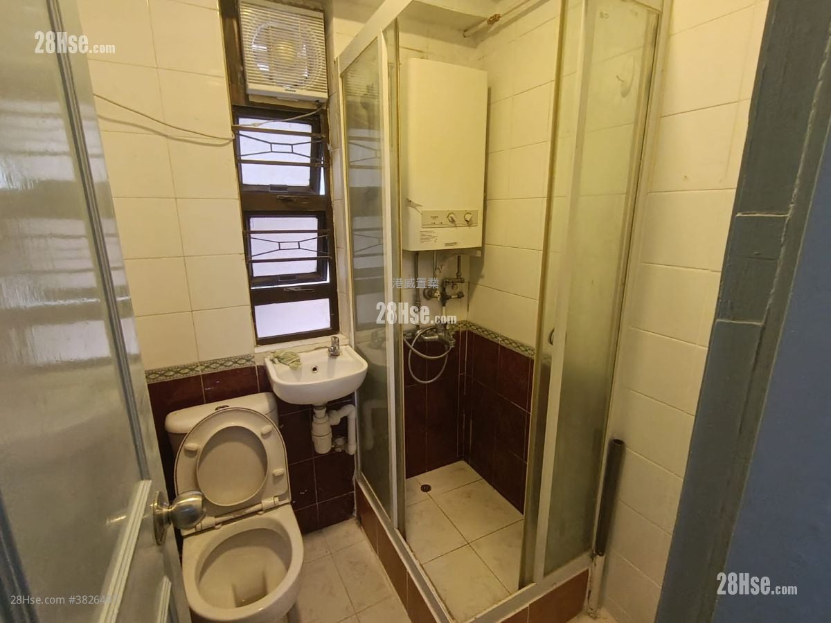 霭华大厦 售盘 2 房 , 1 浴室 321 平方尺