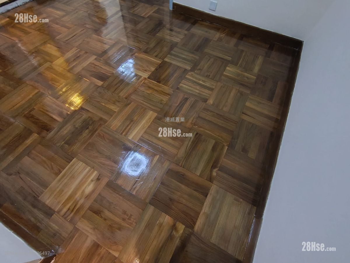 霭华大厦 售盘 2 房 , 1 浴室 321 平方尺