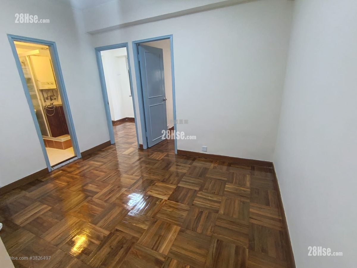 霭华大厦 售盘 2 房 , 1 浴室 321 平方尺