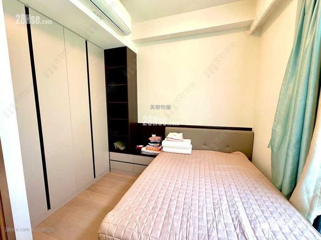 Crescent Green Sell 4 Bedrooms 2,101 ft²