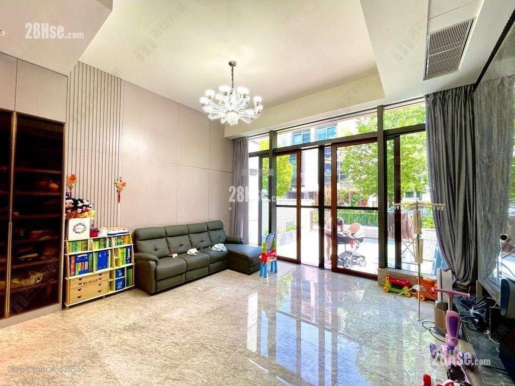 Crescent Green Sell 4 Bedrooms 2,101 ft²