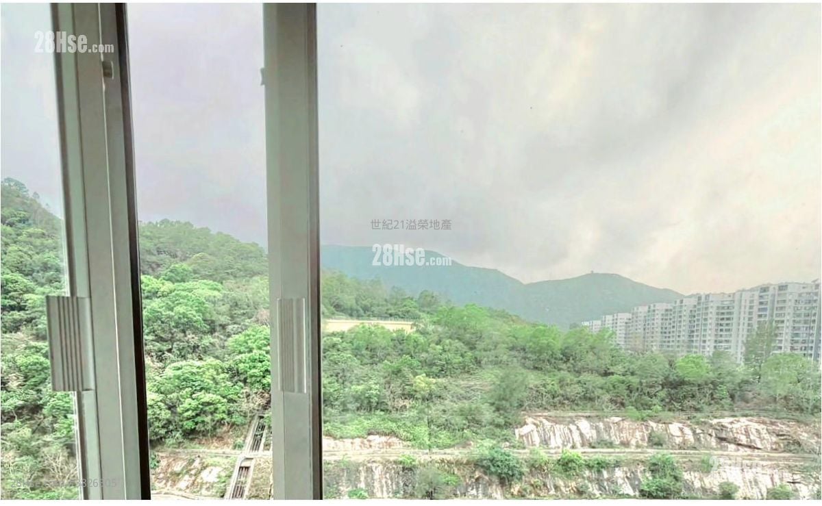 Tung Hei Court Sell 3 Bedrooms , 1 Bathroom 598 ft²
