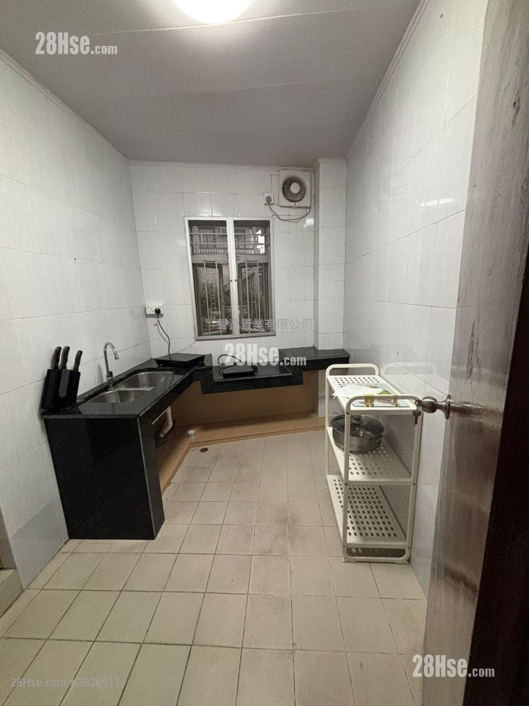 Village Rental 1 Bedroom , 1 Bathroom 550 ft²