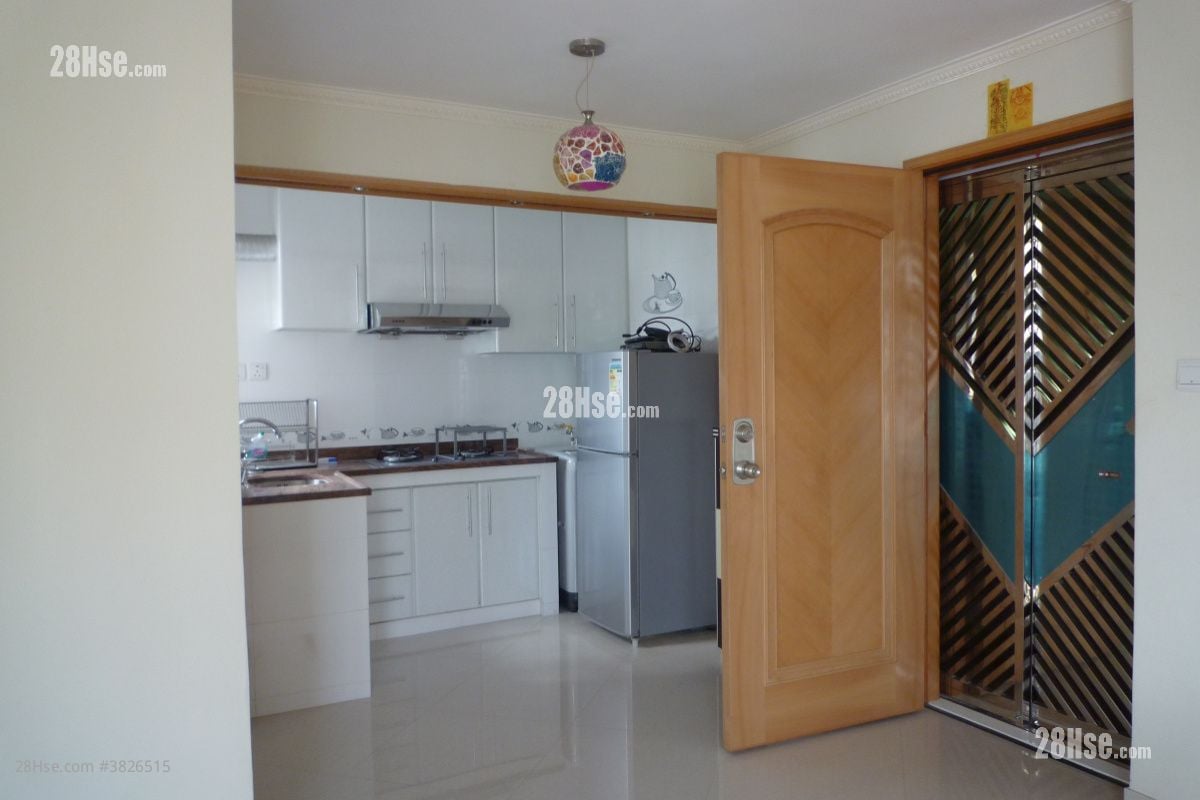 Whampoa Garden Sell 2 Bedrooms , 1 Bathroom 389 ft²