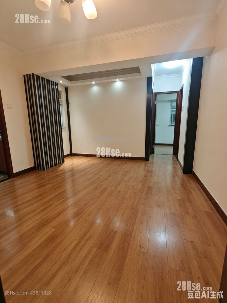 Wyler Gardens Sell 426 ft²