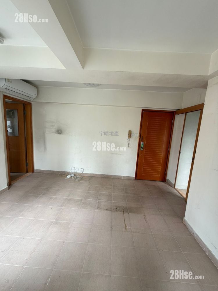 安居閣 租盤 236 平方呎