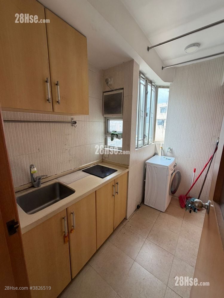 安居閣 租盤 236 平方呎