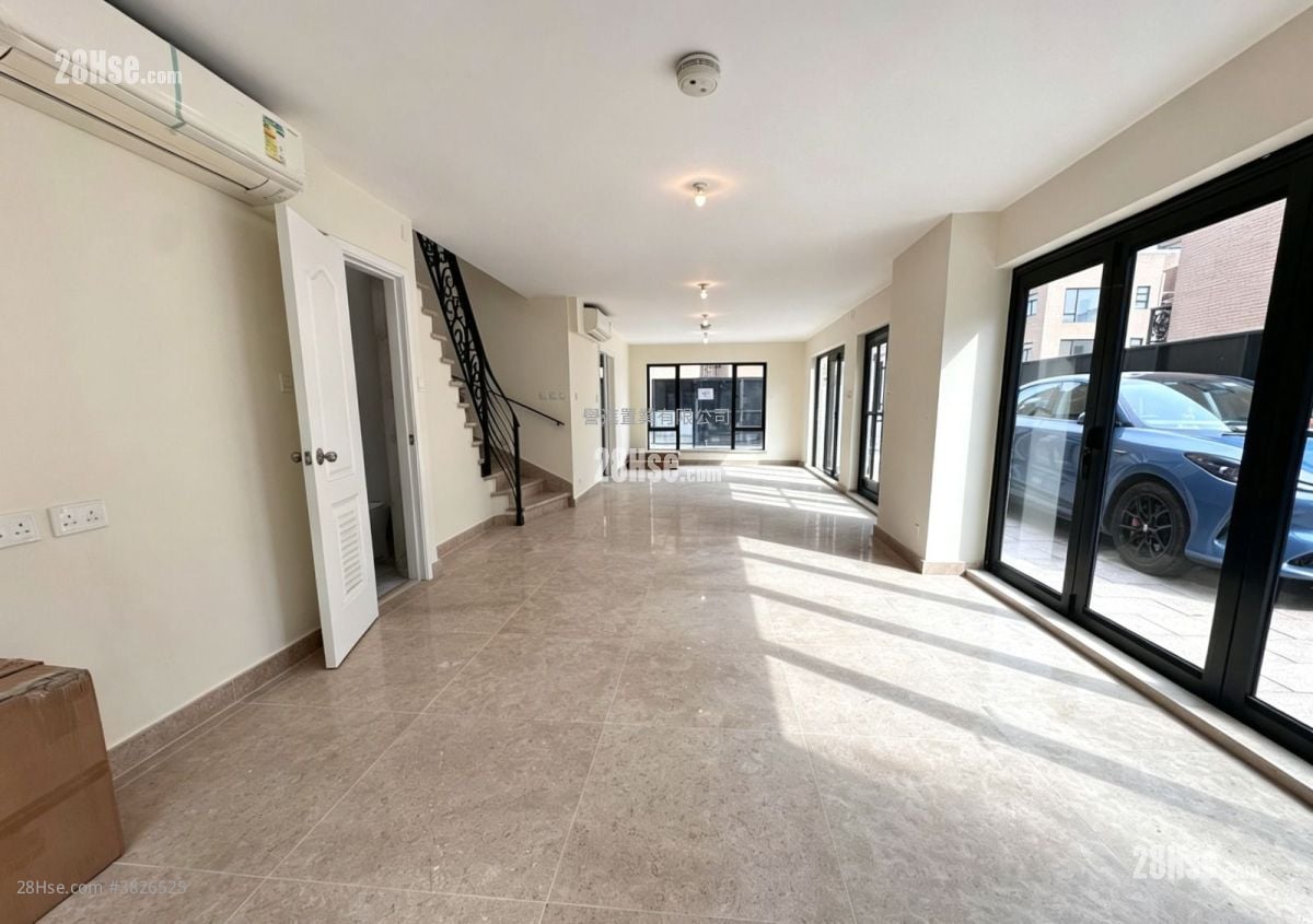 Village Sell 5+ Bedrooms , 5+ Bathrooms 4,500 ft²