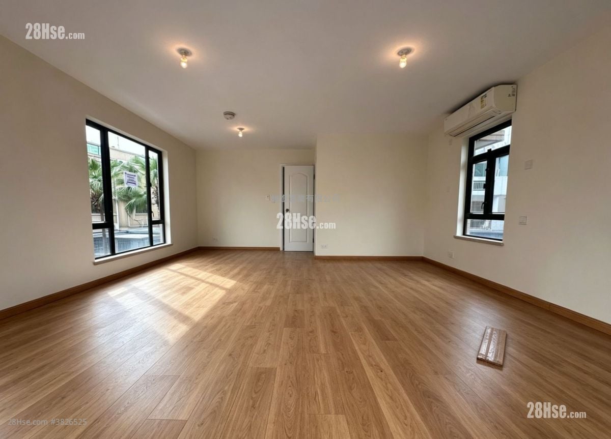 Village Sell 5+ Bedrooms , 5+ Bathrooms 4,500 ft²