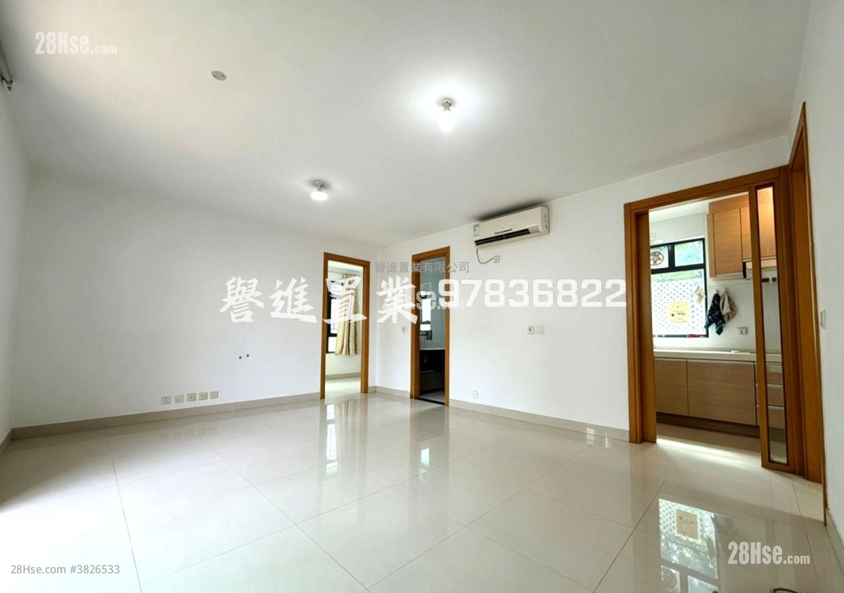 村屋 租盘 3 房 , 2 浴室 700 平方尺