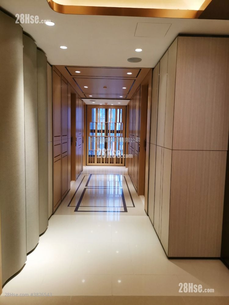 Upper East Sell 1 Bathroom 203 ft²