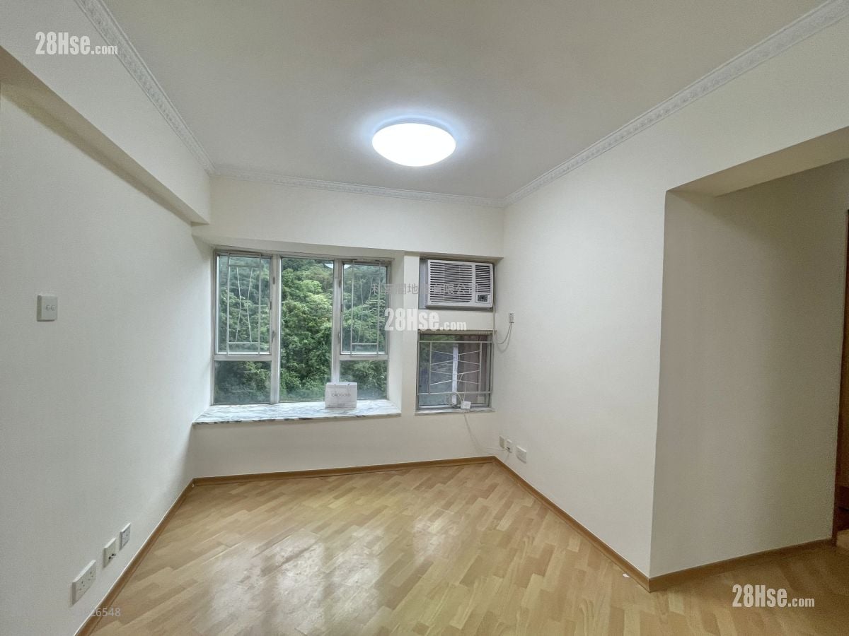 Mount Parker Lodge Sell 3 Bedrooms , 1 Bathroom 561 ft²