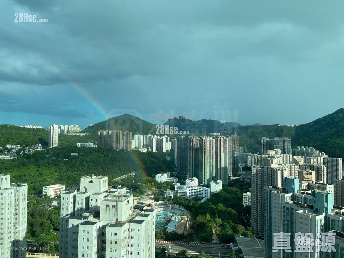 蔚藍灣畔 售盤 3 房 , 2 浴室 667 平方呎