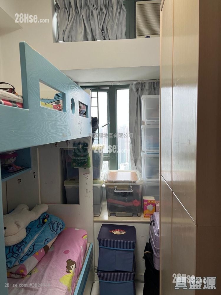 蔚藍灣畔 售盤 3 房 , 2 浴室 667 平方呎