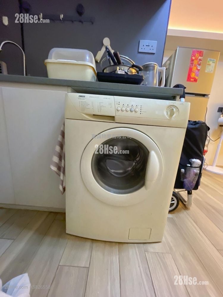 Kiu Wing Building Rental Studio , 1 Bathroom 180 ft²