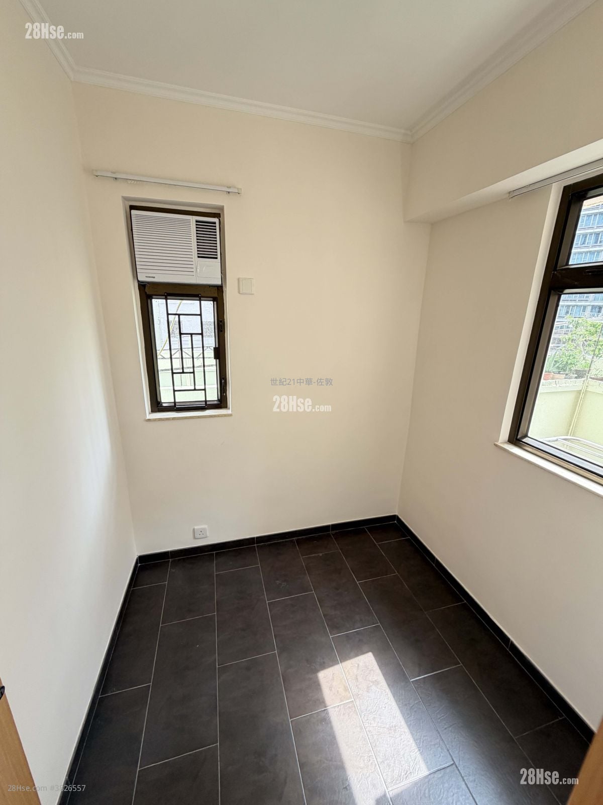 Lee Loy Mansion Rental 280 ft²