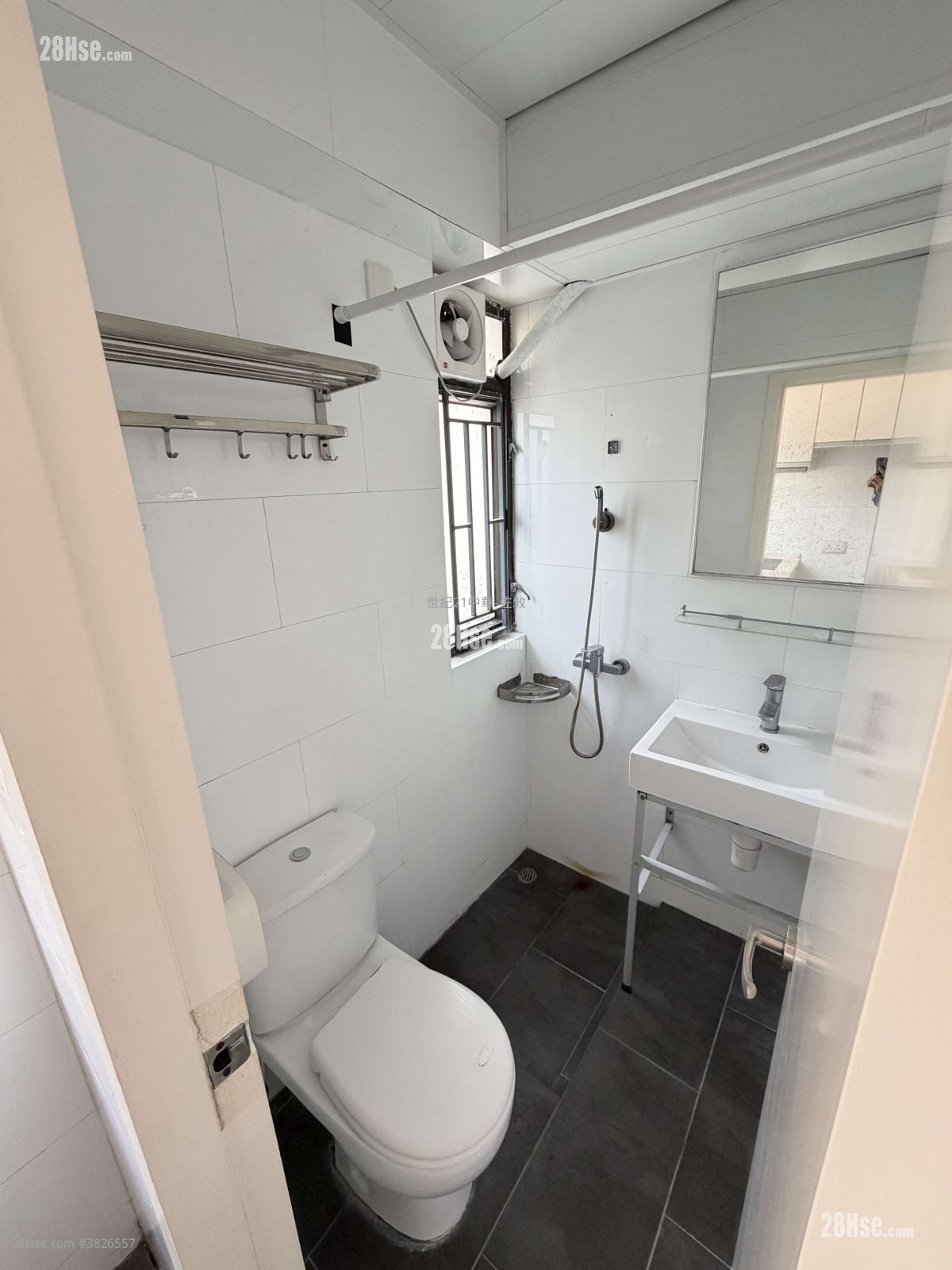 Lee Loy Mansion Rental 280 ft²