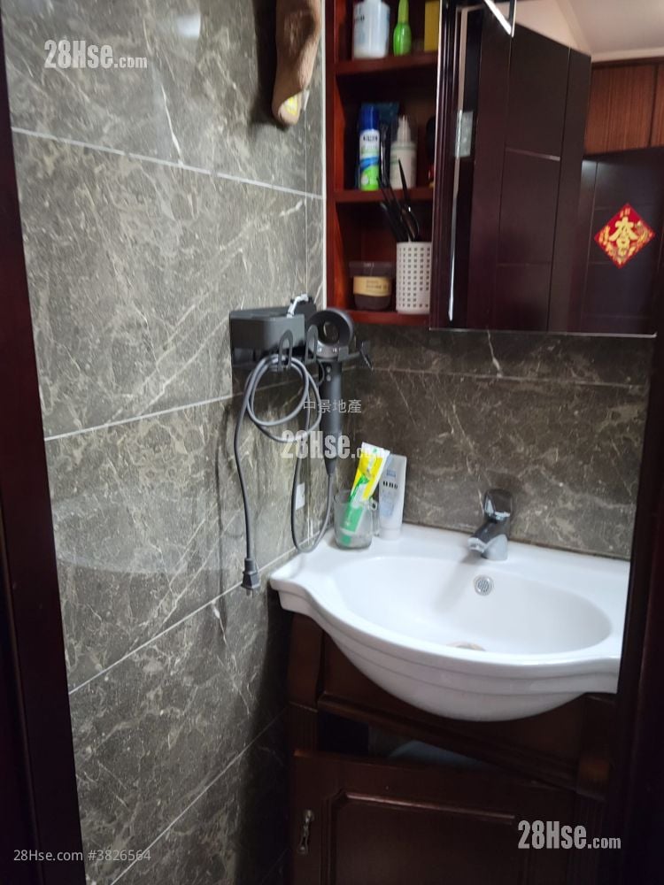 奕賢大廈 售盤 3 房 , 1 浴室 566 平方呎