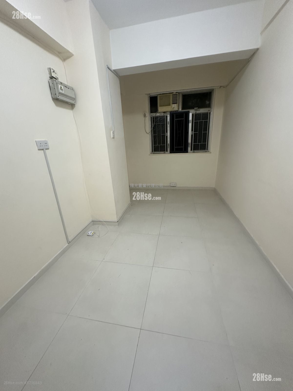 Mei Tung Building Rental 298 ft²