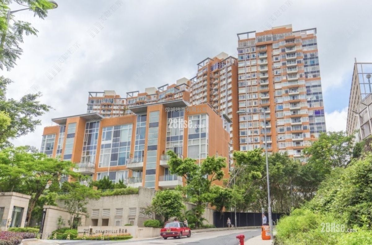 晋名峰 售盘 3 房 , 2 浴室 922 平方尺