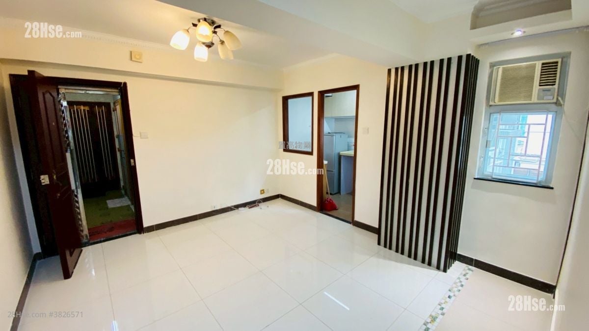 Wyler Garden Sell 2 Bedrooms , 1 Bathroom 426 ft²
